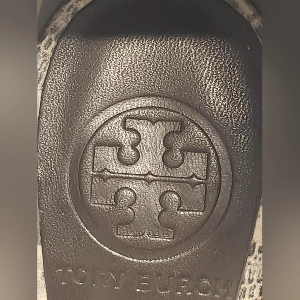 Tory Burch size excellent